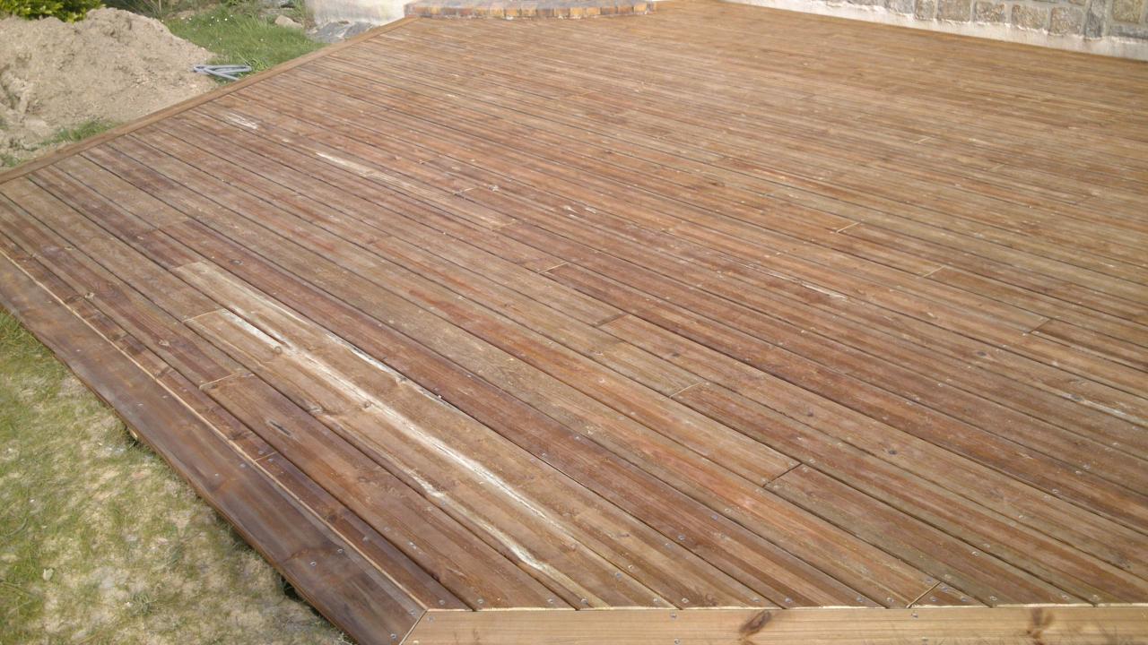 terrasse bois pin brun